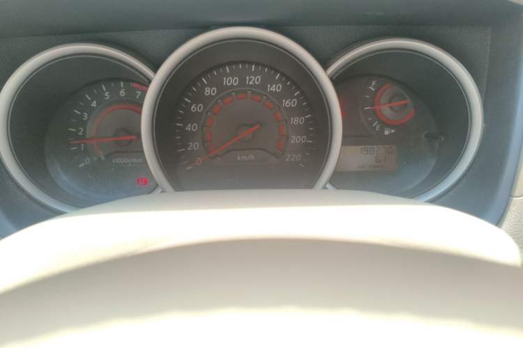 Used Nissan Sylphy 2012 Classic 1.6XE Manual Comfort Edition Odometer Close Up