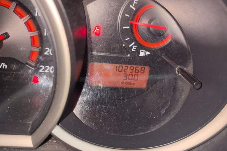 Used Nissan Sylphy 2012 Classic 1.6XE Manual Comfort Edition Odometer Close Up