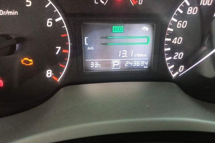 Used Nissan Sylphy 2012 1.6XE CVT Comfort Edition Odometer Close Up