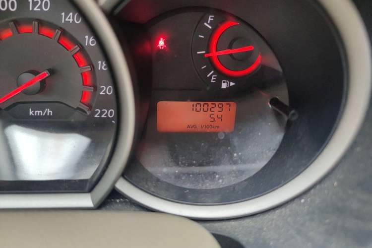Used Nissan Sylphy 2012 Classic 1.6XE Manual Comfort Edition Odometer Close Up