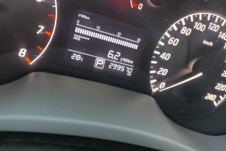 Used Nissan Sylphy 2012 1.6 XL CVT Luxury Edition Odometer Close Up