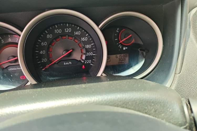 Used Nissan Sylphy 2012 Classic 1.6XE Automatic Comfort Edition Odometer Close Up