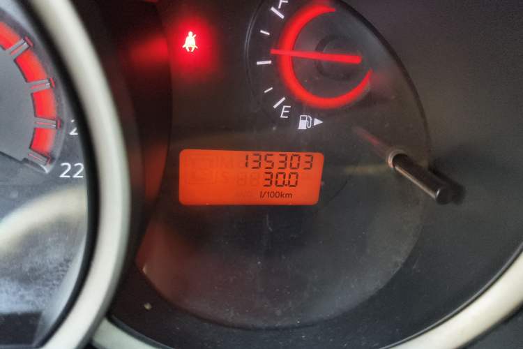 Used Nissan Sylphy 2012 Classic 1.6XL Manual Luxury Edition Odometer Close Up