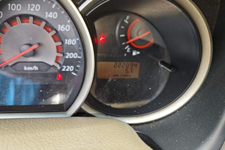 Used Nissan Sylphy 2012 Classic 1.6XE Manual Comfort Edition Odometer Close Up