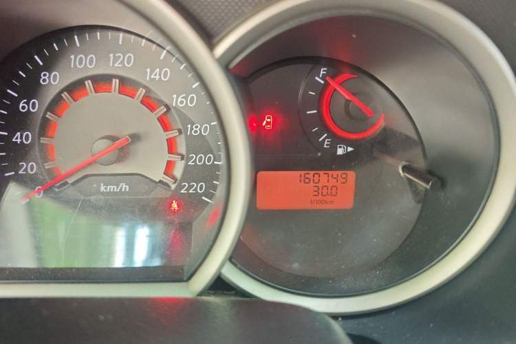 Used Nissan Sylphy 2012 Classic 1.6XE Manual Comfort Edition Odometer Close Up