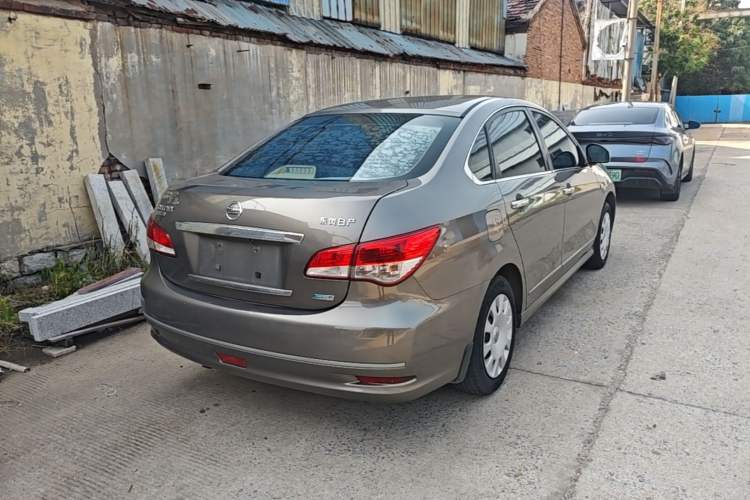Used Nissan Sylphy 2012 Classic 1.6XE Manual Comfort Edition Rear Right 45 Deg