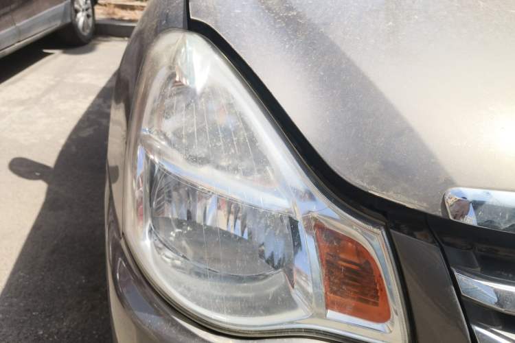 Used Nissan Sylphy 2012 Classic 1.6XE Automatic Comfort Edition Right Front Headlight