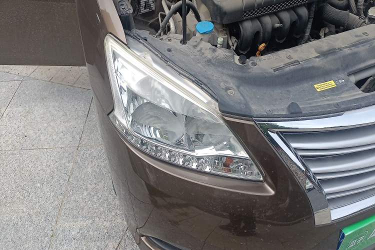 Used Nissan Sylphy 2012 1.6 XL CVT Luxury Edition Right Front Headlight