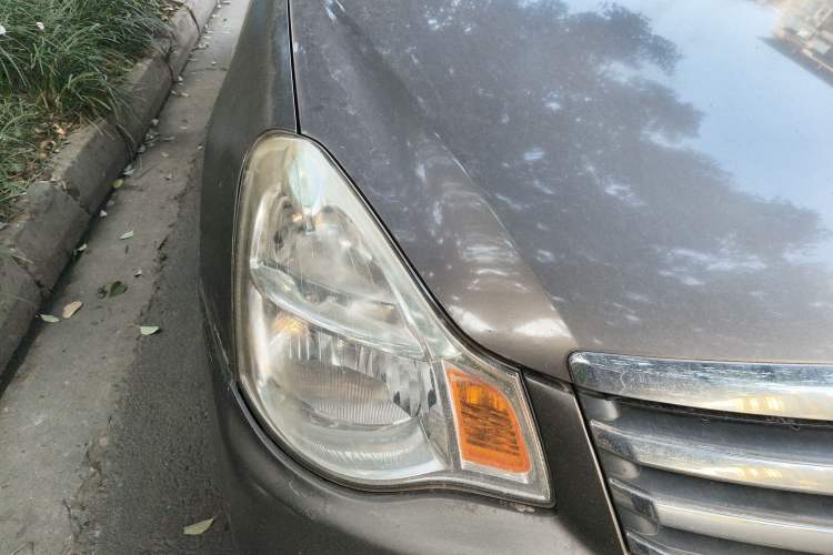 Used Nissan Sylphy 2012 Classic 1.6XL Manual Luxury Edition Right Front Headlight