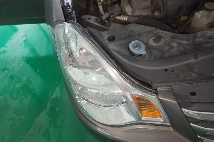 Used Nissan Sylphy 2012 Classic 1.6 XL Automatic Luxury Edition Right Front Headlight