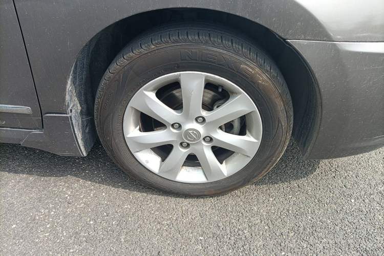 Used Nissan Sylphy 2012 1.6XE CVT Comfort Edition Right Front Wheel Hub
