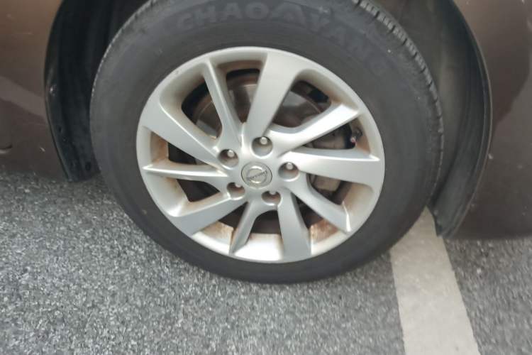 Used Nissan Sylphy 2012 1.6 XL CVT Luxury Edition Right Front Wheel Hub