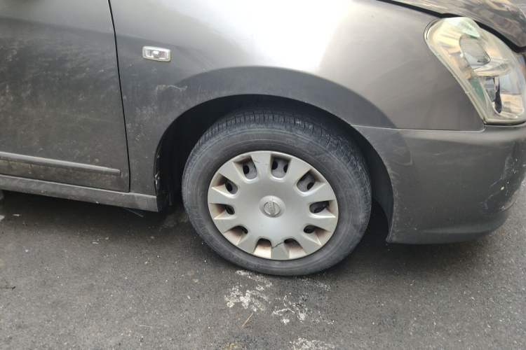 Used Nissan Sylphy 2012 Classic 1.6XE Manual Comfort Edition Right Front Wheel Hub
