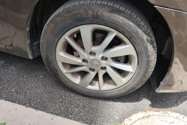 Used Nissan Sylphy 2012 1.6 XL CVT Luxury Edition Right Front Wheel Hub