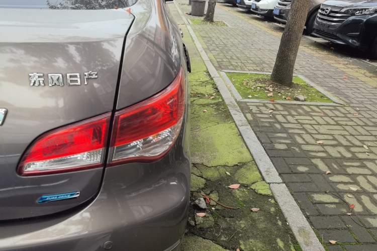 Used Nissan Sylphy 2012 Classic 1.6XL Manual Luxury Edition Right Rear Taillight