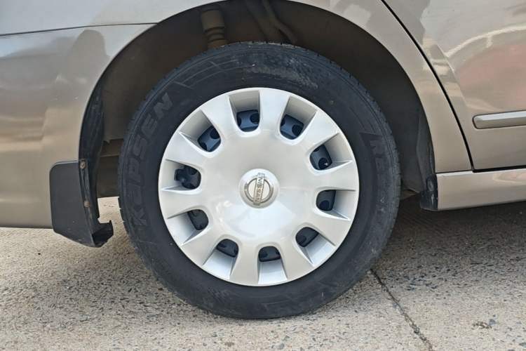 Used Nissan Sylphy 2012 Classic 1.6XE Manual Comfort Edition Right Rear Wheel Hub