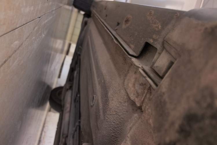 Used Nissan Sylphy 2012 Classic 1.6XE Manual Comfort Edition Right Side Sill