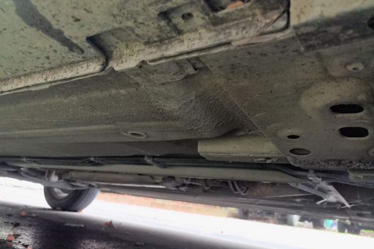 Used Nissan Sylphy 2012 Classic 1.6XL Manual Luxury Edition Right Side Sill