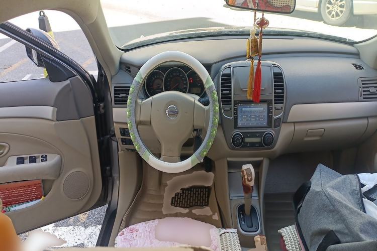 Used Nissan Sylphy 2012 Classic 1.6XE Automatic Comfort Edition Steering Wheel
