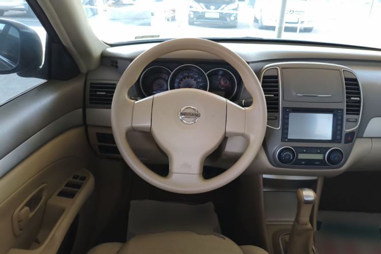 Used Nissan Sylphy 2012 Classic 1.6XE Manual Comfort Edition Steering Wheel