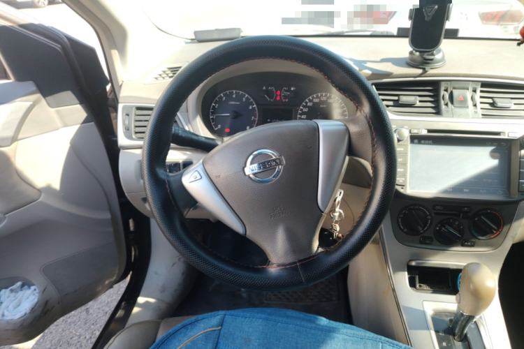 Used Nissan Sylphy 2012 1.6XE CVT Comfort Edition Steering Wheel