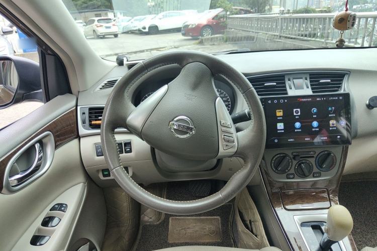 Used Nissan Sylphy 2012 1.6 XL CVT Luxury Edition Steering Wheel