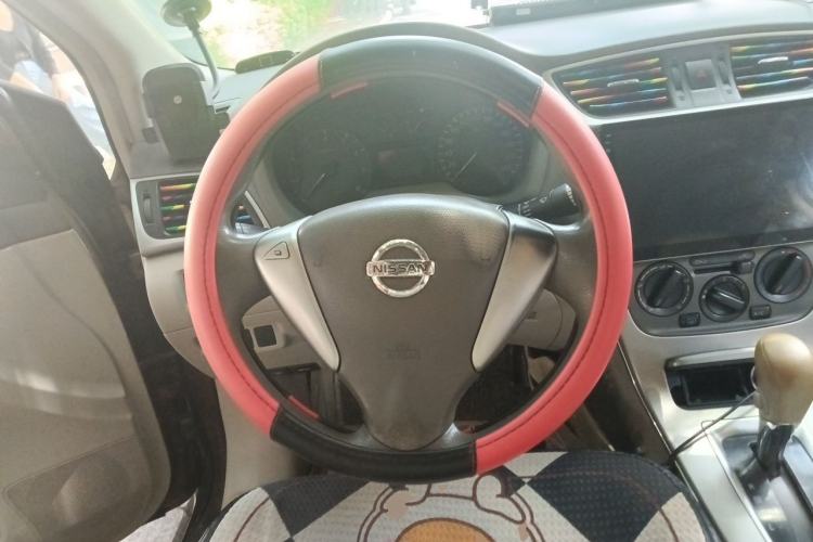 Used Nissan Sylphy 2012 1.6XE CVT Comfort Edition Steering Wheel