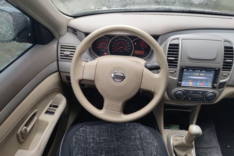 Used Nissan Sylphy 2012 Classic 1.6XE Manual Comfort Edition Steering Wheel