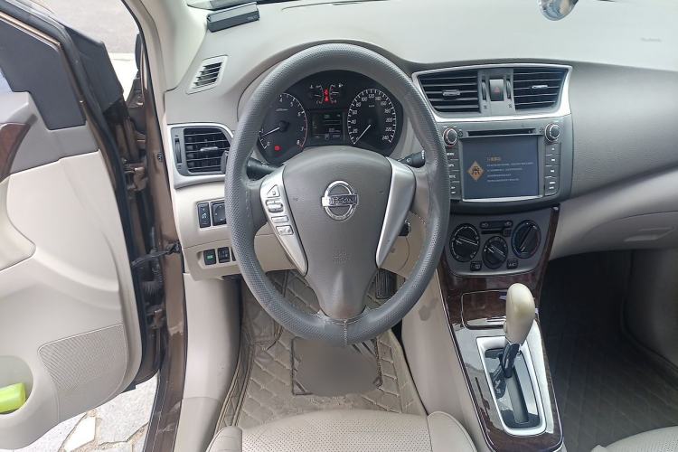 Used Nissan Sylphy 2012 1.6 XL CVT Luxury Edition Steering Wheel