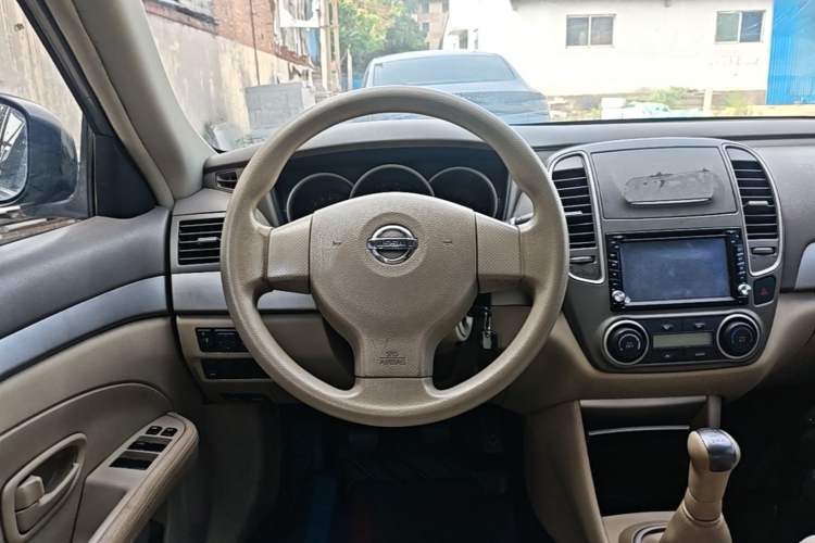 Used Nissan Sylphy 2012 Classic 1.6XE Manual Comfort Edition Steering Wheel