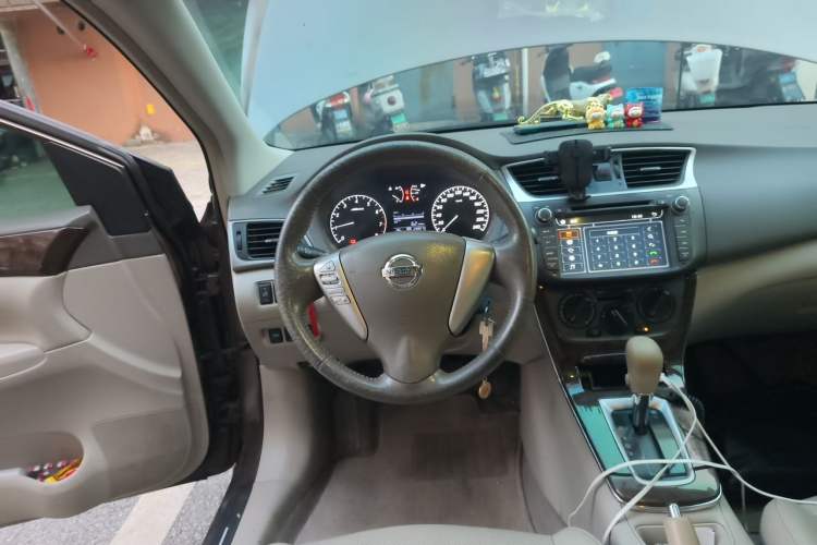 Used Nissan Sylphy 2012 1.6 XL CVT Luxury Edition Steering Wheel