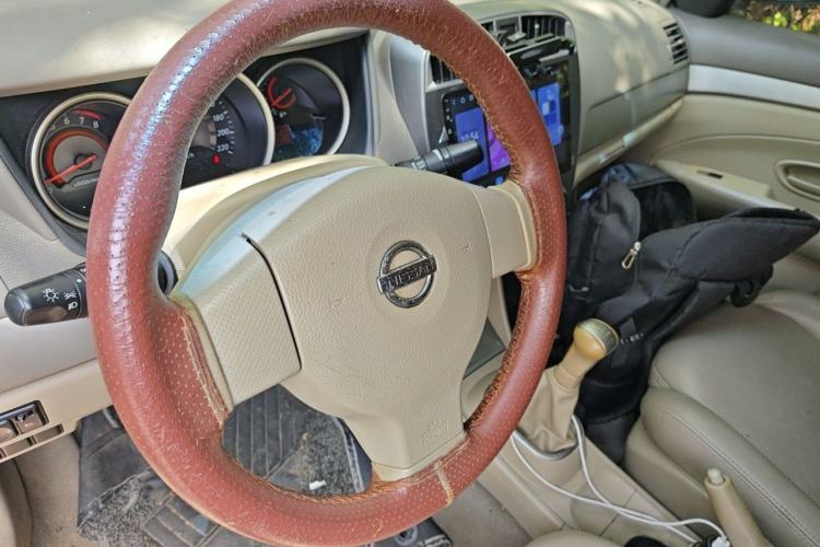 Used Nissan Sylphy 2012 Classic 1.6XE Manual Comfort Edition Steering Wheel