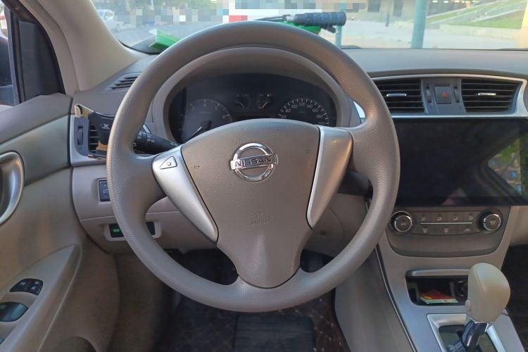 Used Nissan Sylphy 2012 1.6XE CVT Comfort Edition Steering Wheel