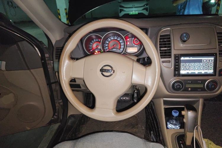 Used Nissan Sylphy 2012 Classic 1.6XE Automatic Comfort Edition Steering Wheel
