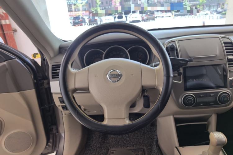 Used Nissan Sylphy 2012 Classic 1.6XE Manual Comfort Edition Steering Wheel