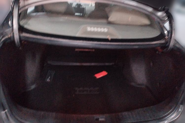 Used Nissan Sylphy 2012 Classic 1.6XE Automatic Comfort Edition Trunk