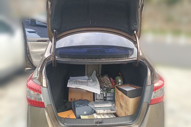 Used Nissan Sylphy 2012 1.6 XL CVT Luxury Edition Trunk