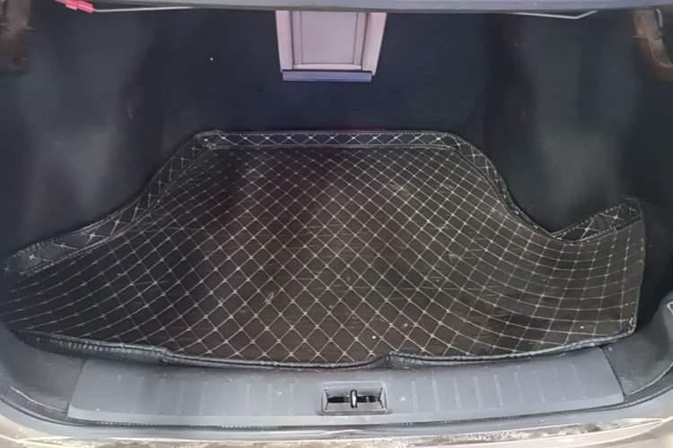Used Nissan Sylphy 2012 1.6 XL CVT Luxury Edition Trunk