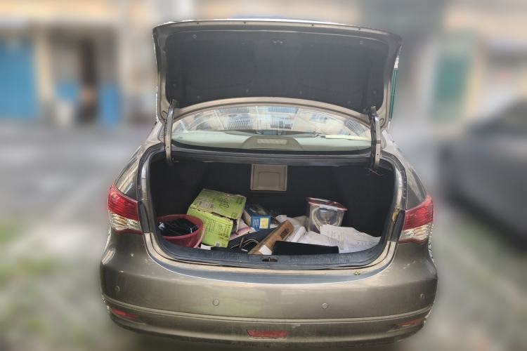 Used Nissan Sylphy 2012 Classic 1.6XE Manual Comfort Edition Trunk