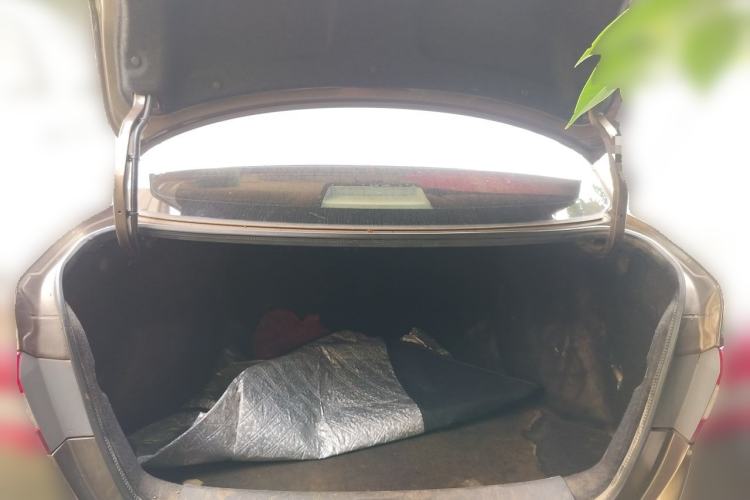 Used Nissan Sylphy 2012 1.6XE Manual Comfort Edition Trunk