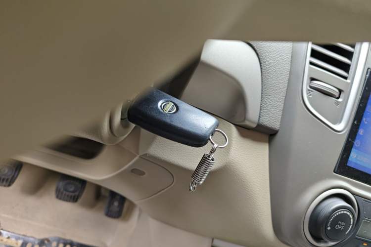 Used Nissan Sylphy 2012 1.6XE Manual Comfort Edition Vehicle Key