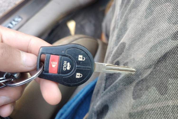 Used Nissan Sylphy 2012 1.6XE CVT Comfort Edition Vehicle Key