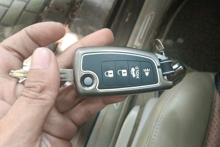 Used Nissan Sylphy 2012 1.6XE CVT Comfort Edition Vehicle Key