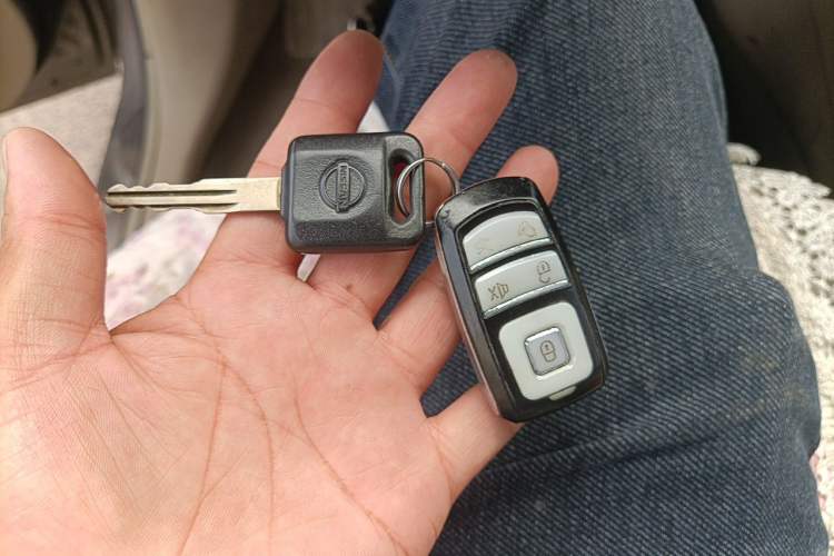 Used Nissan Sylphy 2012 1.6XE CVT Comfort Edition Vehicle Key