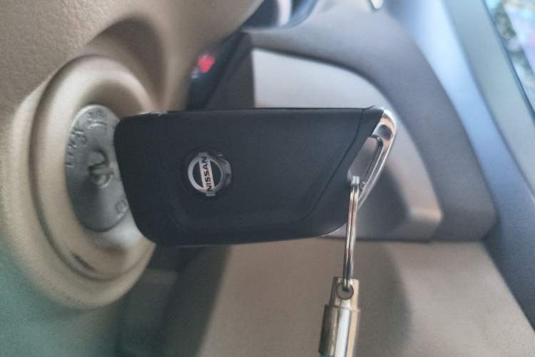 Used Nissan Sylphy 2012 Classic 1.6XL Manual Luxury Edition Vehicle Key