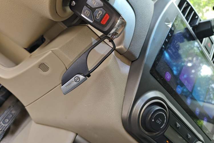 Used Nissan Sylphy 2012 Classic 1.6XE Manual Comfort Edition Vehicle Key