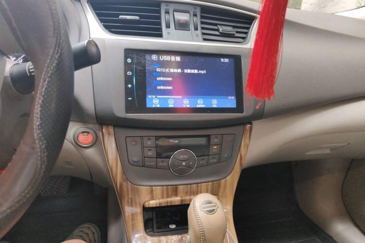Used Nissan Sylphy 2014 1.6XV CVT Deluxe Edition Audio And AC Panel