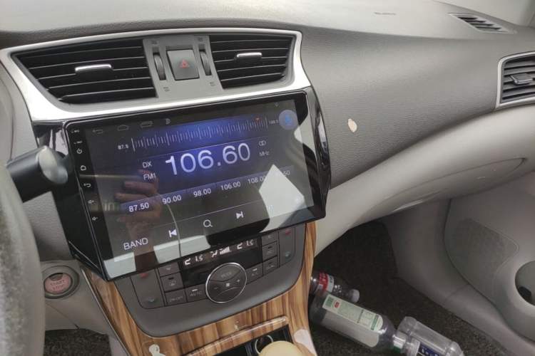 Used Nissan Sylphy 2014 1.6XV CVT Deluxe Edition Audio And AC Panel