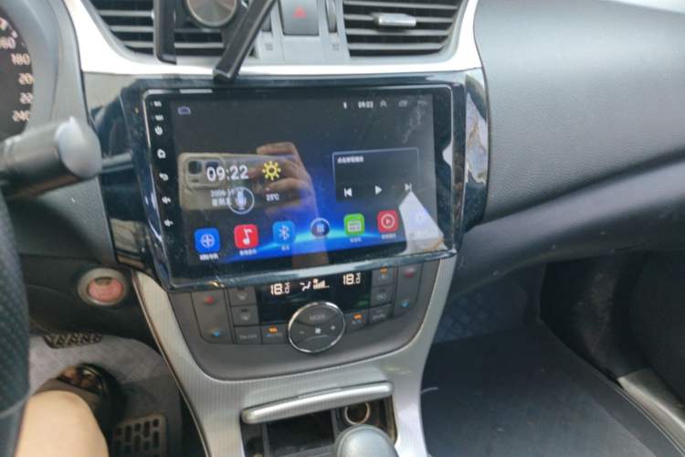 Used Nissan Sylphy 2014 1.6XV CVT Deluxe Edition Audio And AC Panel