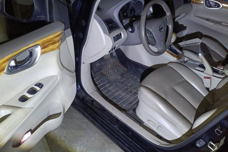 Used Nissan Sylphy 2014 1.6XV CVT Deluxe Edition Driver Seat